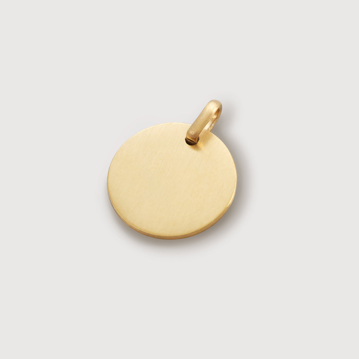 Zusatz-Gravurplättchen 14mm rund matt in Gold – mattierte Oberfläche mit Öse