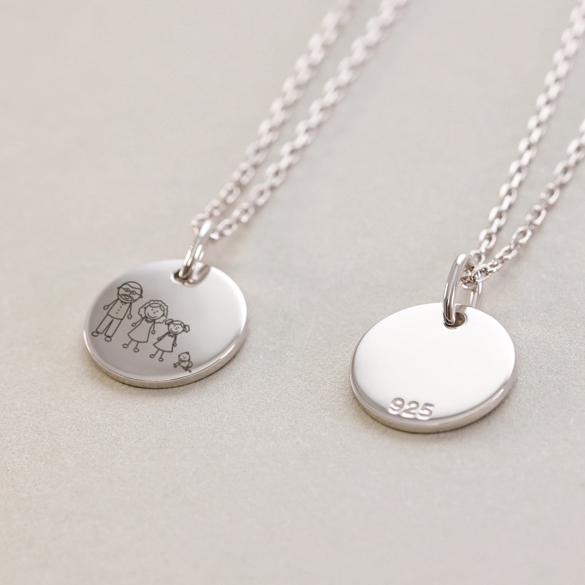 Familienkette mit Wunschgravur – Dein Design, deine Familie-15.05.2026 下架 Damen Halskette VIVIANNASCHMUCK