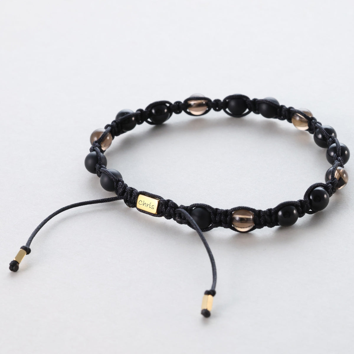 Onyx & Rauchquarz Makramee-Armband personalisierbar – graviertes Namensplättchen mit Schriftzug Chris