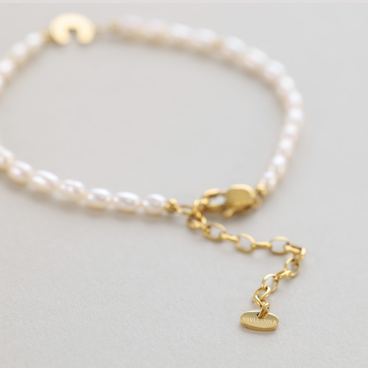 Hufeisen Perlenarmband – Verschluss mit Verlängerungskette und VIVIANNA Anhänger