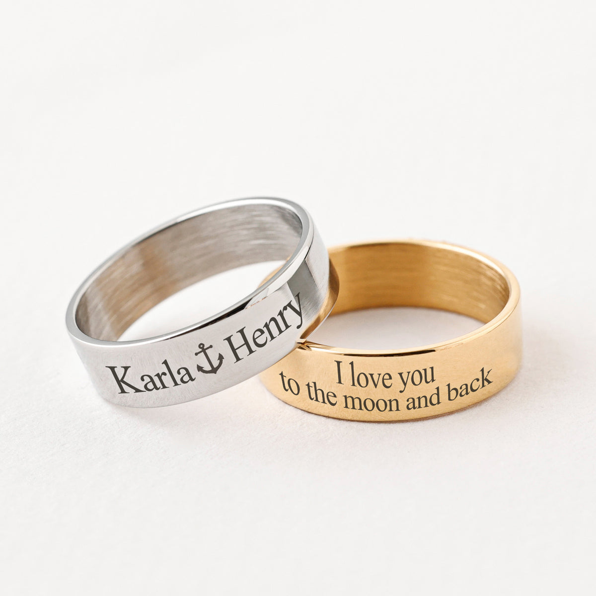 Personalisierter Herren Namensring mit Gravur in Gold und Silber, mit Namen und Liebesspruch graviert