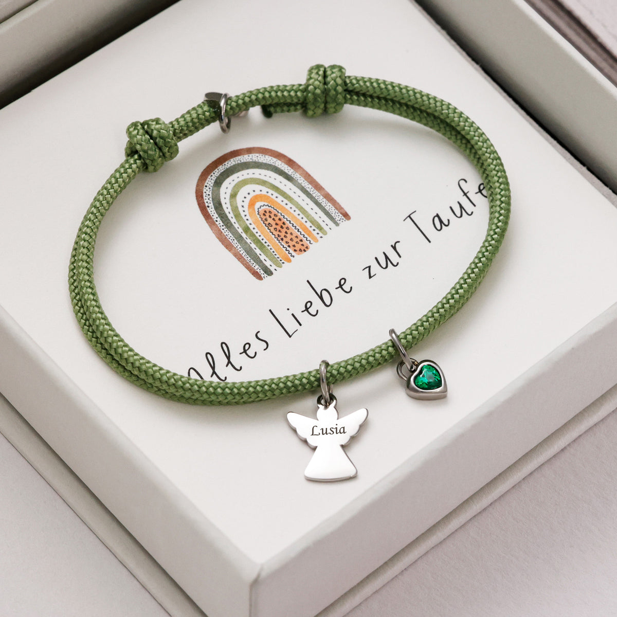 Schutzengel Armband mit Herz Geburtsstein in Grün und Silber, graviert mit Name Lusia