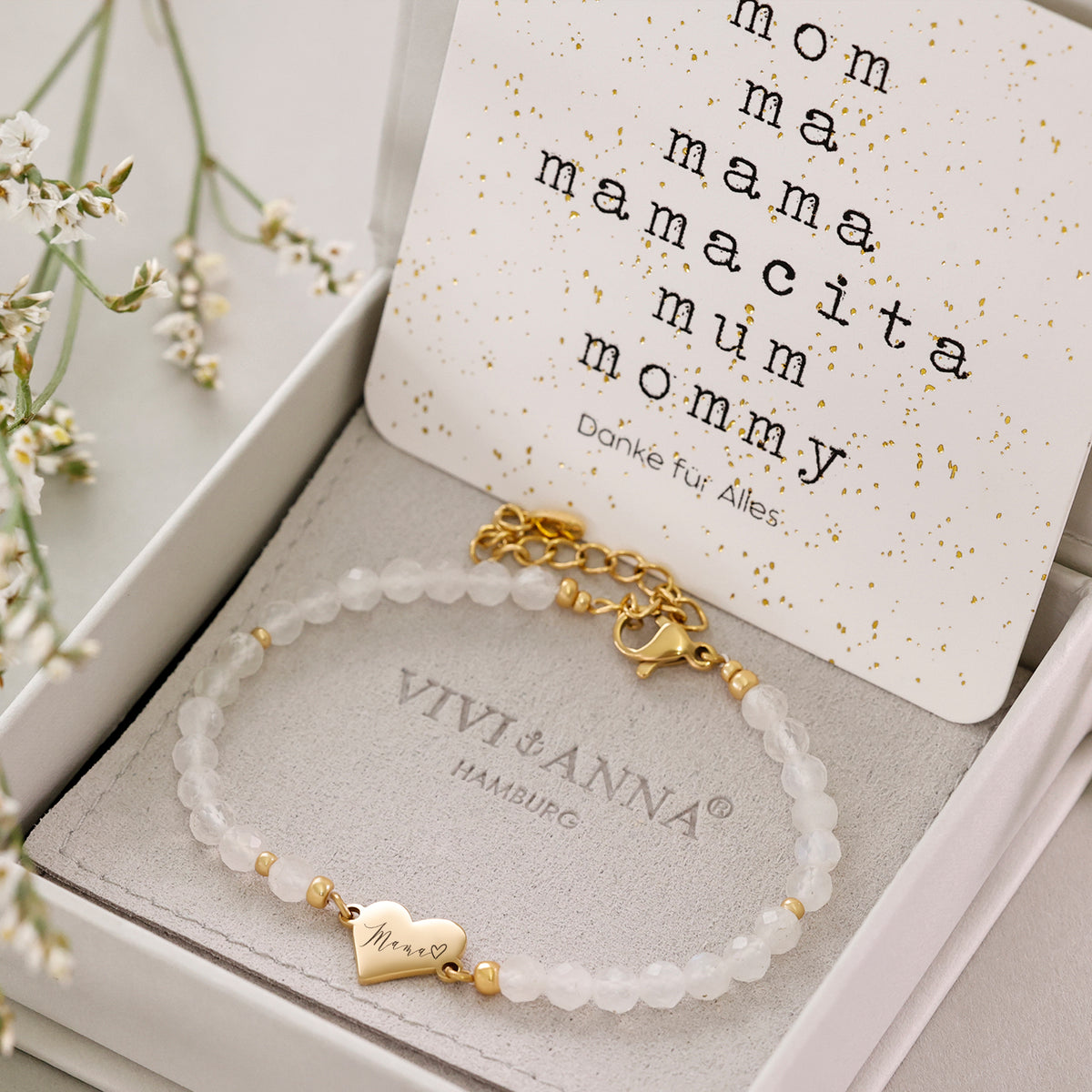 Herz-Armband mit Mondstein für Mama – Geschenkbox mit Karte 'Danke für Alles' und graviertem Herzanhänger