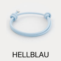 8 · Hellblau