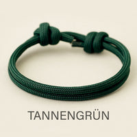 12 · Tannengrün