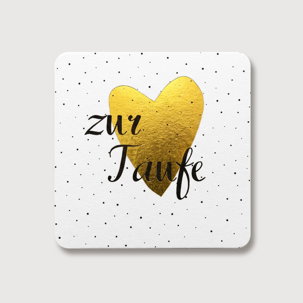 Grußkarte zur Taufe mit großem goldenem Herz und gepunktetem Hintergrund