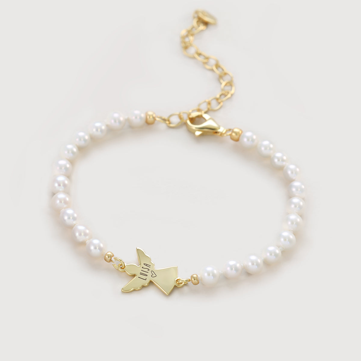 Süßwasserperlen-Armband mit goldenem Schutzengel und Namensgravur 'Lilja'