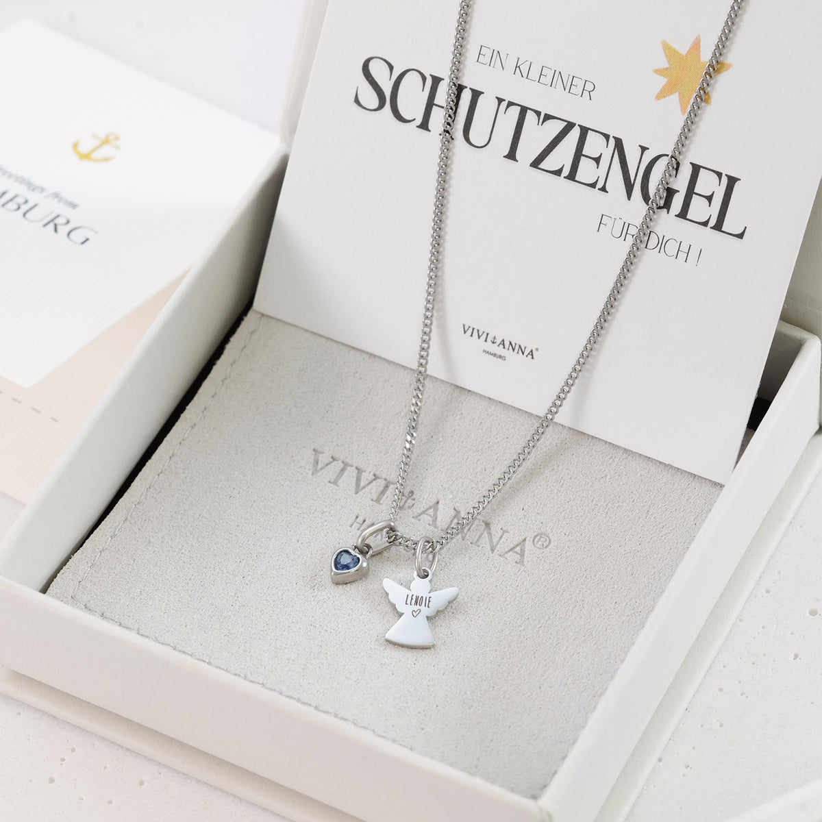 Silberne Schutzengel Halskette mit Geburtsstein, graviert mit Namen Lenoie, in Geschenkbox mit Grußkarte