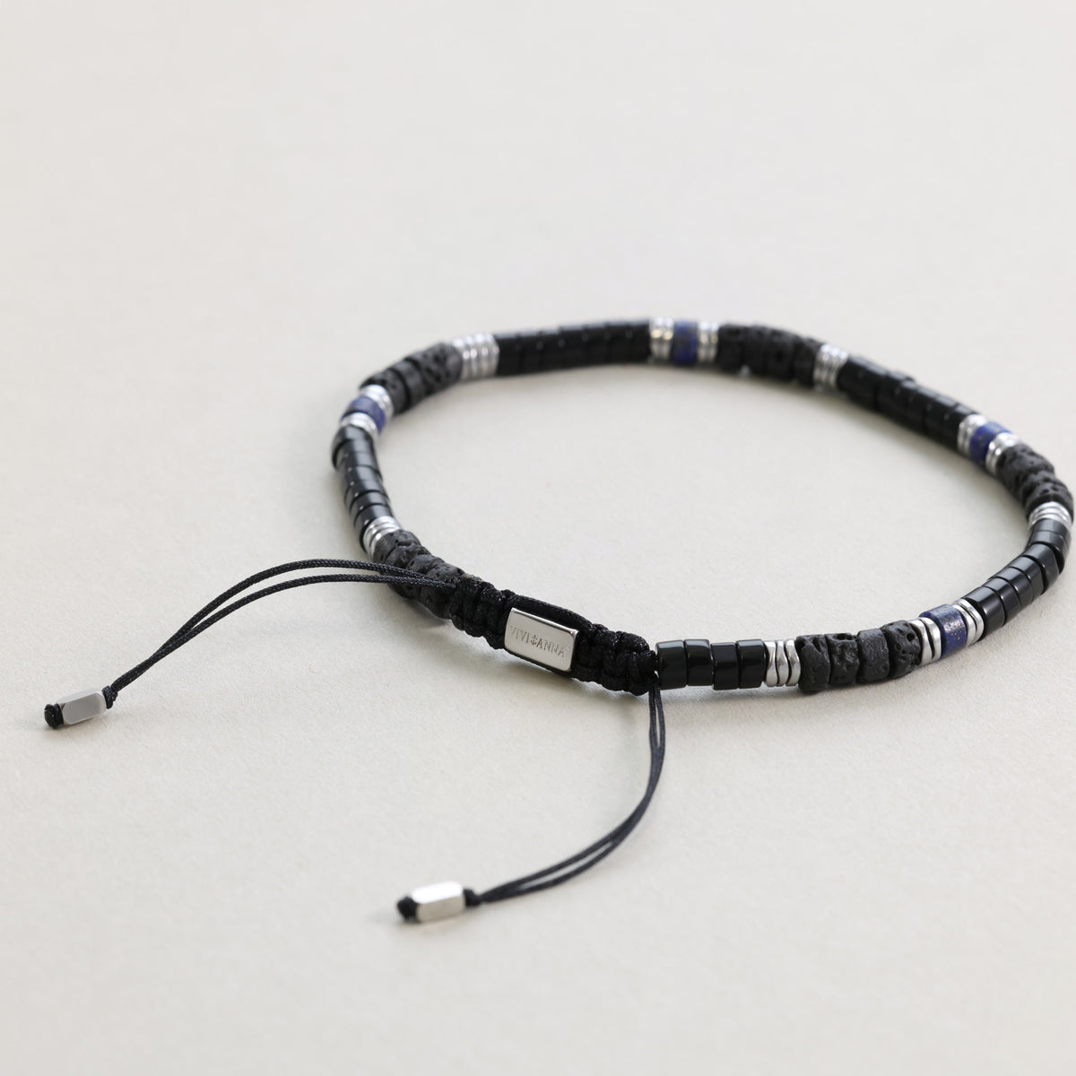 Edelsteinarmband mit schwarzem Turmalin, Lava, Lapislazuli und Hämatit – verstellbarer Verschluss mit Zugband