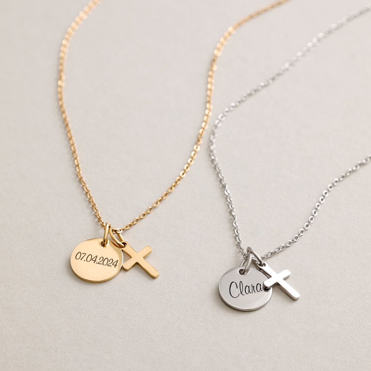 Christliche Halskette mit Kreuz & Wunschgravur in Gold mit Datum und Silber mit Namen Clara