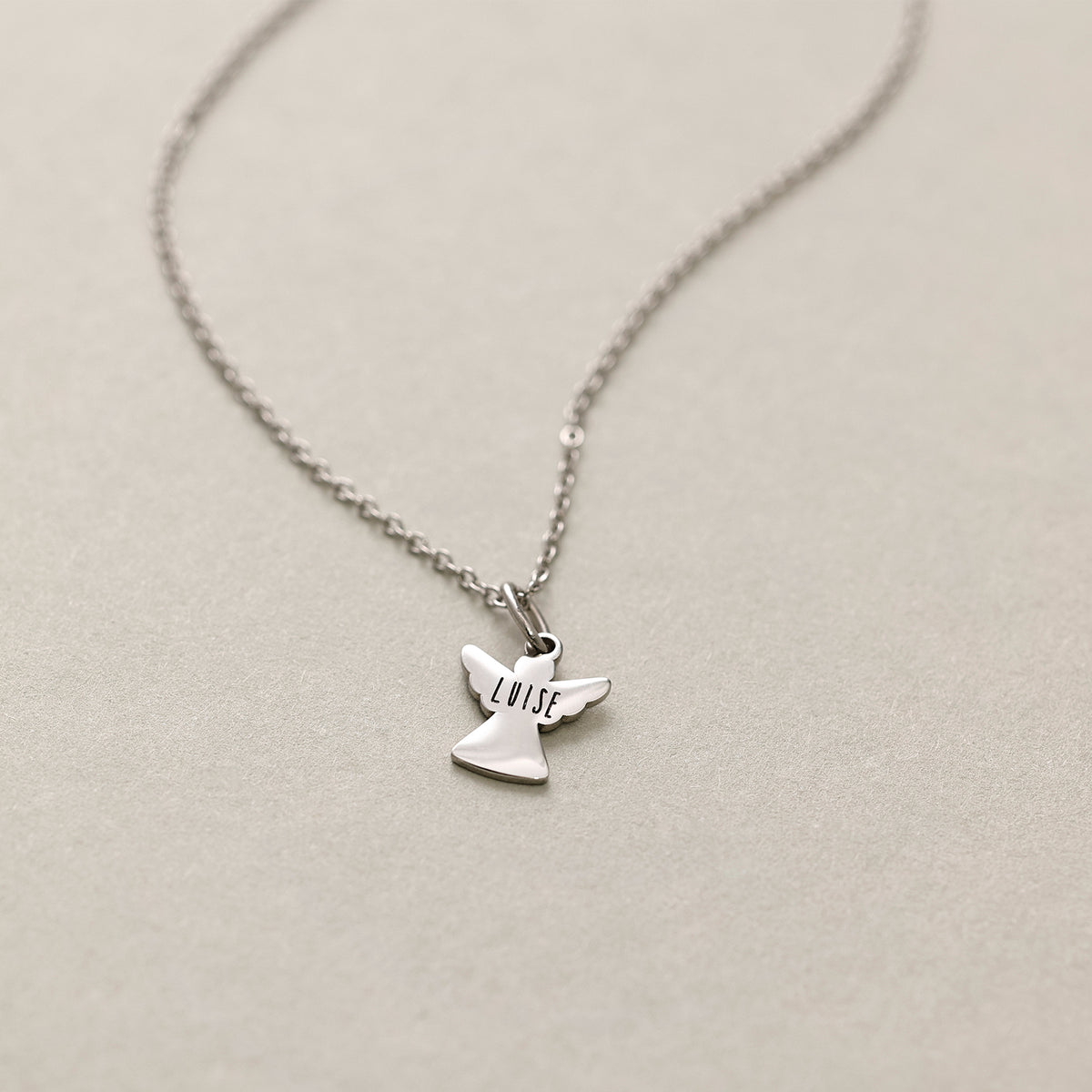 Schutzengel-Kette mit Gravur in Silber, Anhänger mit Namen Luise graviert