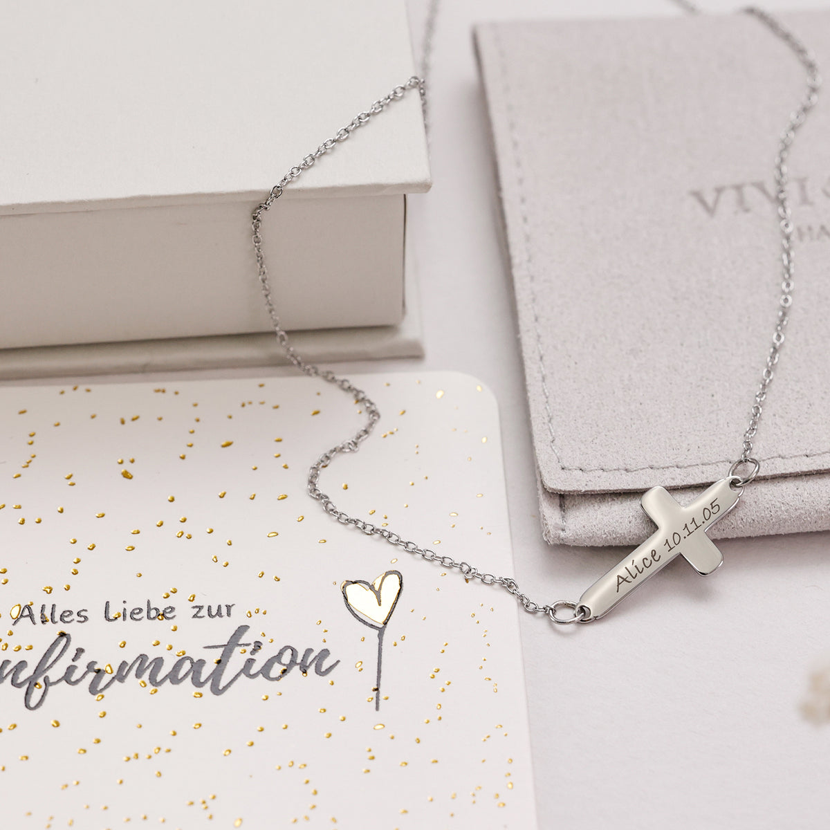 Kreuz-Kette mit Wunschgravur in Silber, graviert mit Name Alice und Datum